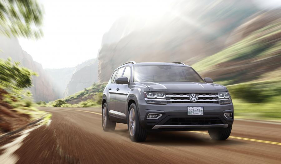  Volkswagen Atlas V6 2017 года  (фото 8 из 46)